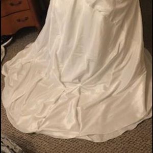 David’s bridal wedding dress